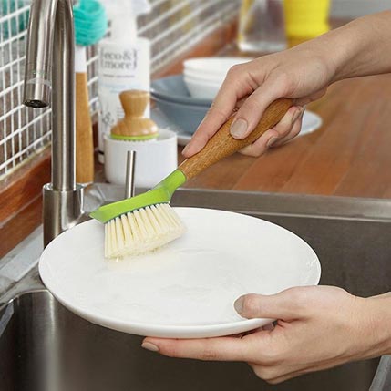 Bamboo dish brush 