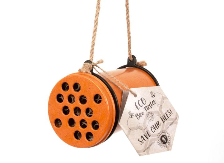 Eco bee nester