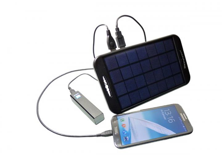 Powerplus camel solar powered charger