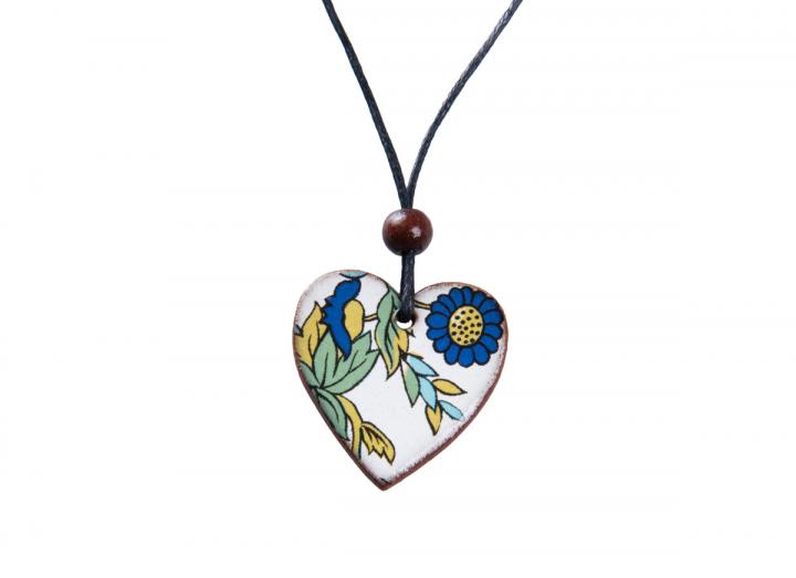 Ceramic pendant
