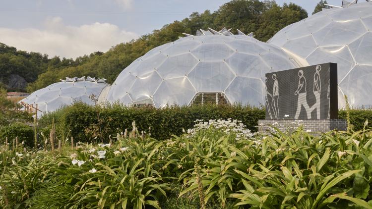A view of the Eden Biomes with the Crowd 4 artwork in front 