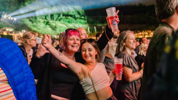 Fans enjoying Eden Session gig