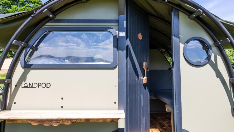 YHA landpod